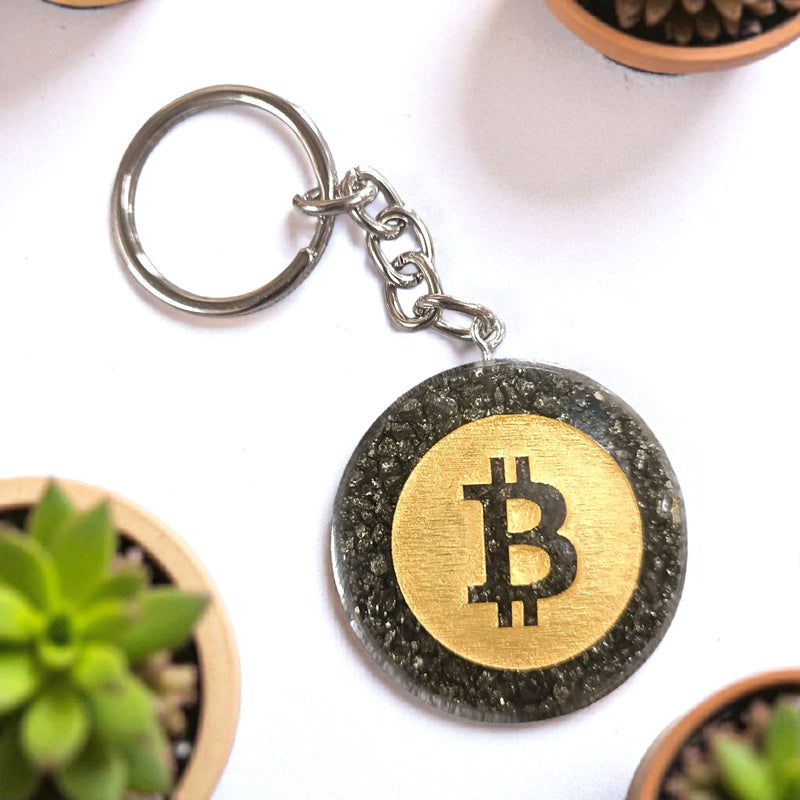 Pyrite Orgonite Bitcoin Keychain – Crystal Keyring for Wealth, Prosperity & Positive Energy Protecti